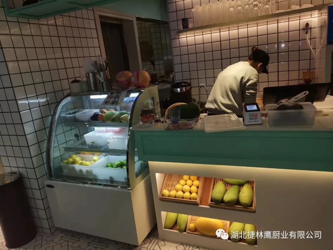 捷林厨业战略合作伙伴：牛檬王骨汤越南米粉光谷天地店