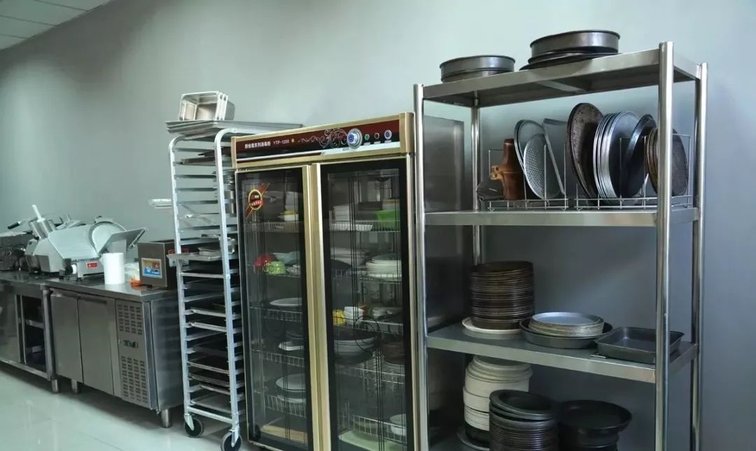 厨房课堂丨商用厨具为什么要选择不锈钢材质？