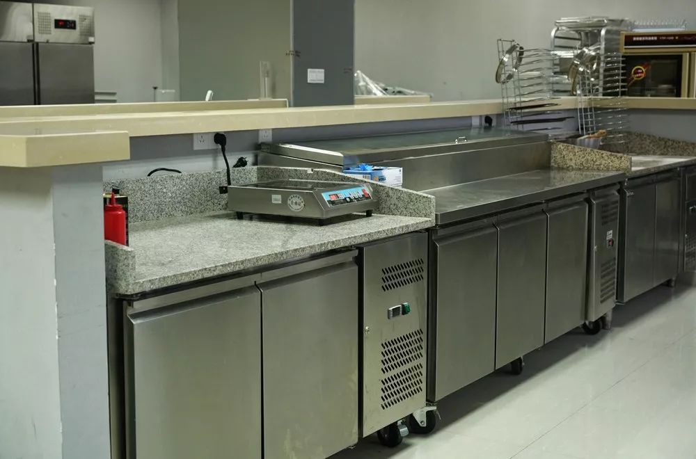 厨房课堂丨商用厨具为什么要选择不锈钢材质？