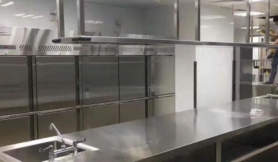 关于餐厅厨房设备中的不锈钢橱柜的介绍？缩略图